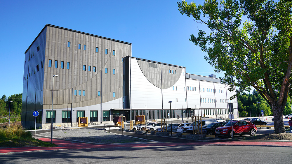 Stort hus. Operans och Dramatens nya lokaler i Flemingsberg.